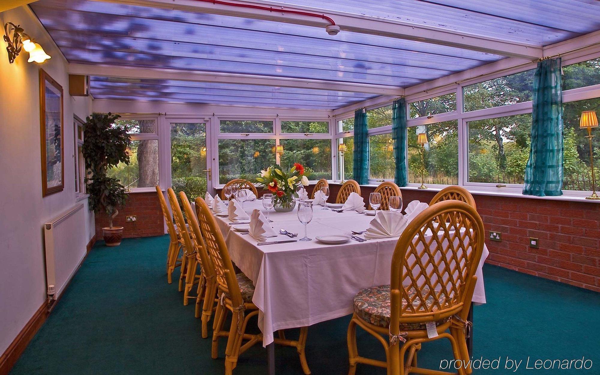 The Cedars Hotel, Лафборо Экстерьер фото